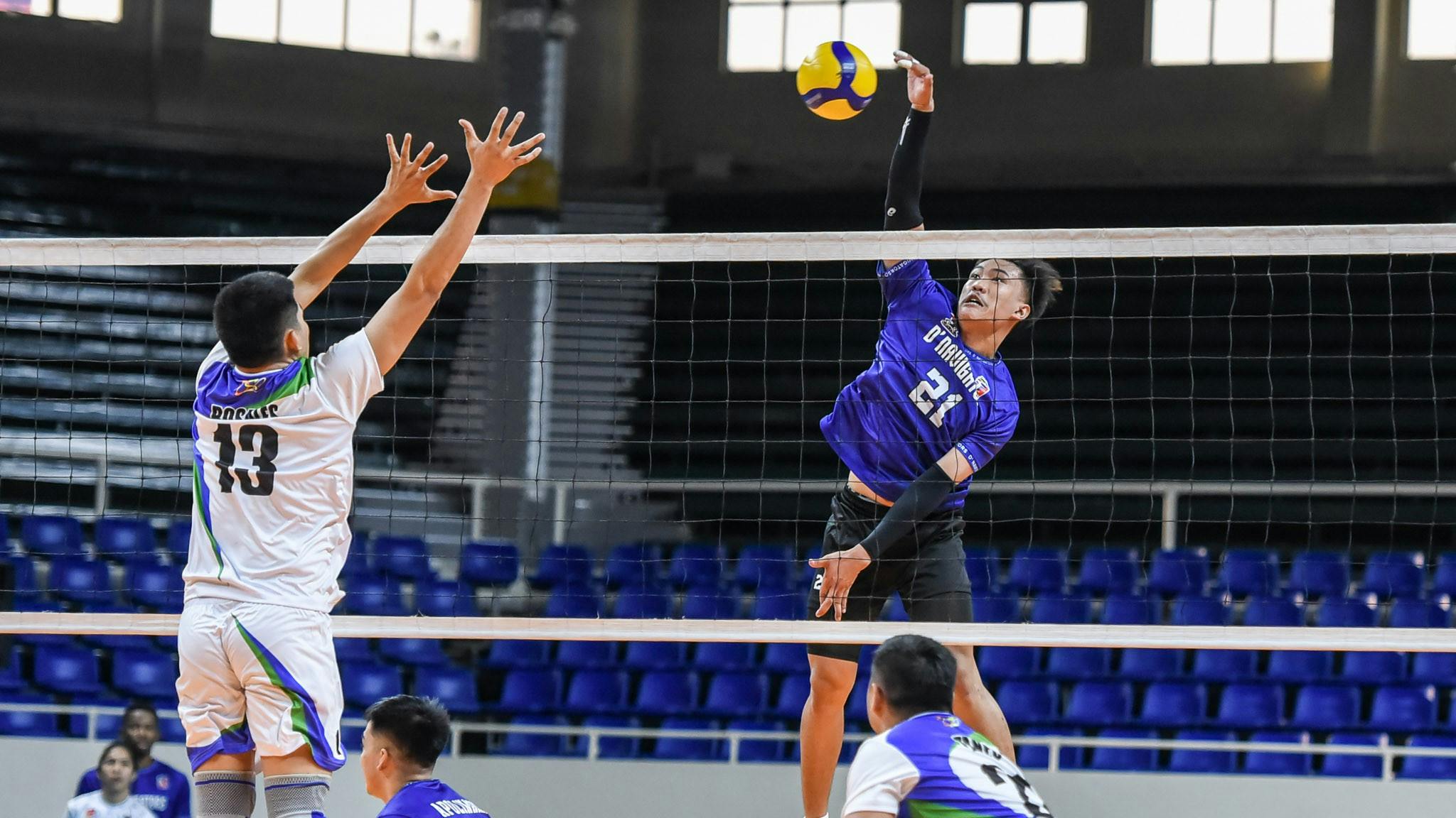 Jade Disquitado nails conference-high 34 points to bring Iloilo closer to bronze